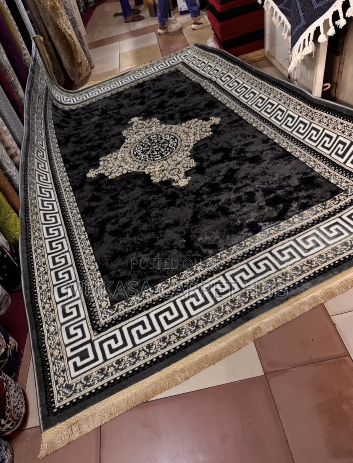 Luxury Centre Carpet for Living Room