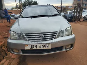 Toyota Gaia 2006 Gray