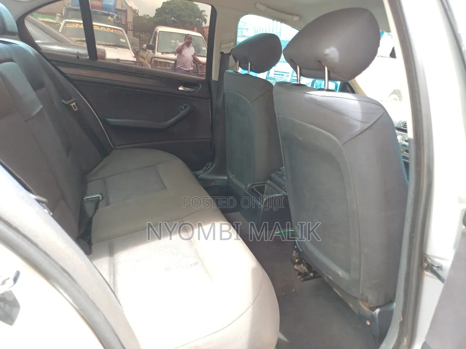 BMW 318i 2006 Silver