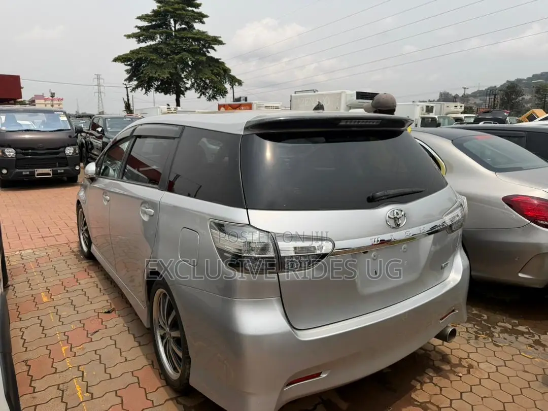 Toyota Wish 2016 White
