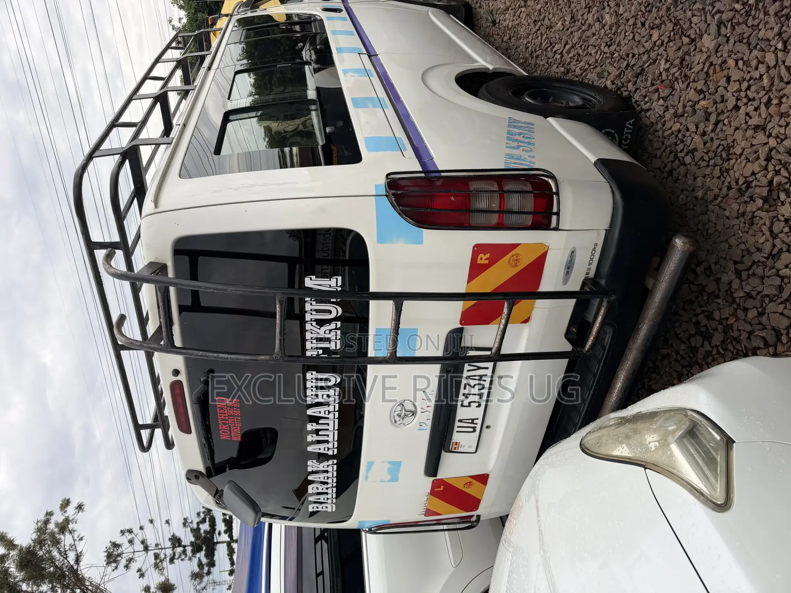 Toyota HiAce 2010 Blue