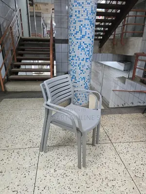French Montana Plastic Chairs Plastic Chairs