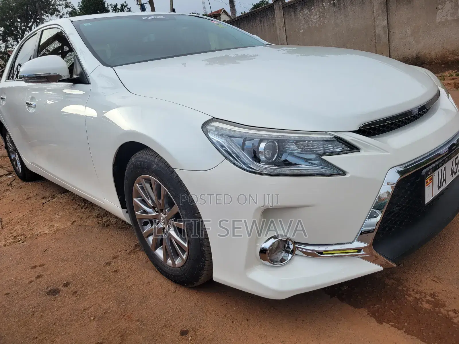 Toyota Mark X 2.5 AWD 2014 White