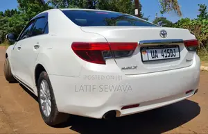 Toyota Mark X 2.5 AWD 2014 White
