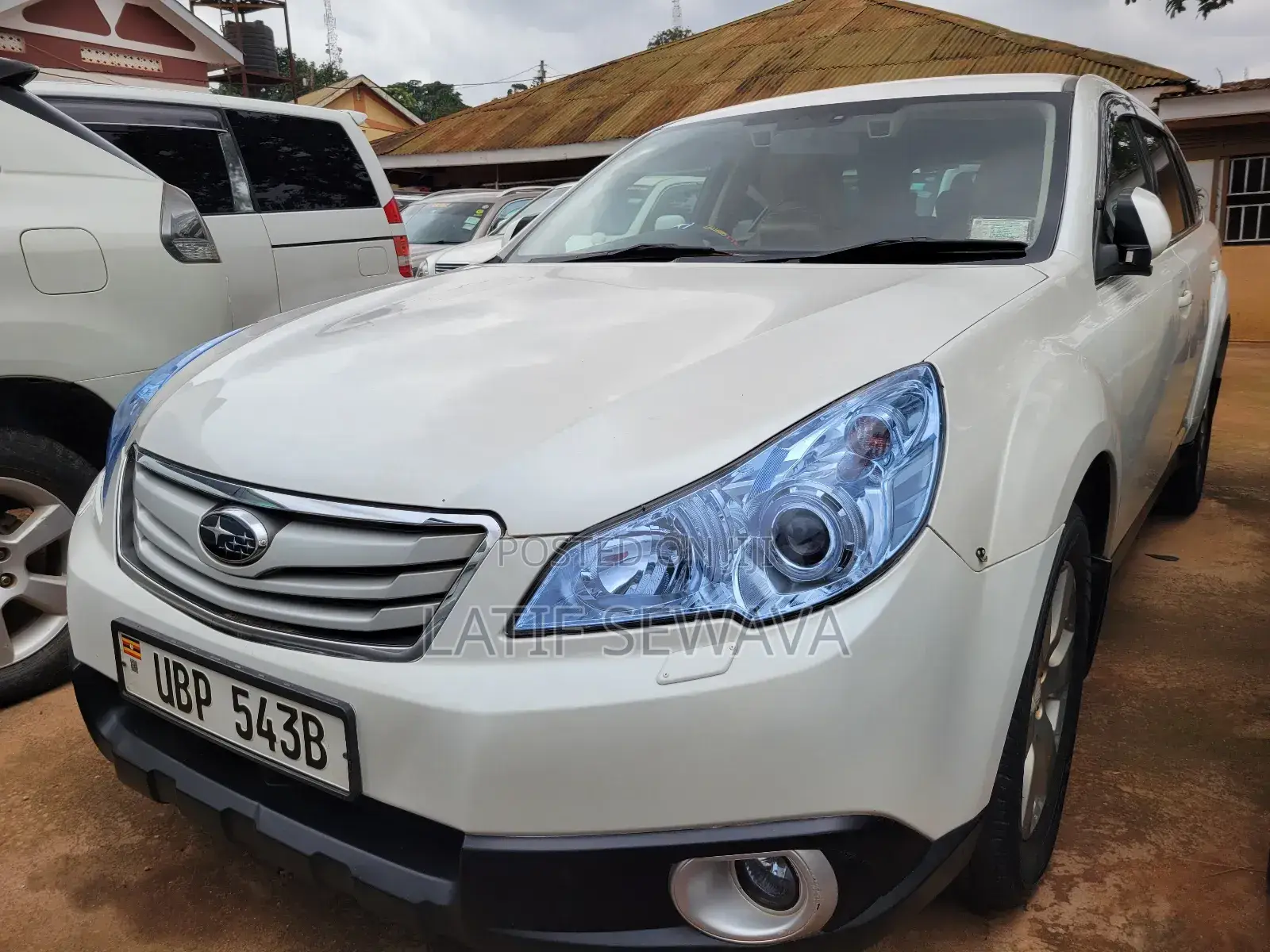 Subaru Outback 2.5i CVT 2012 White