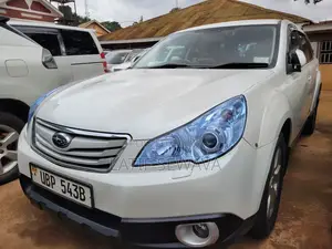 Subaru Outback 2.5i CVT 2012 White