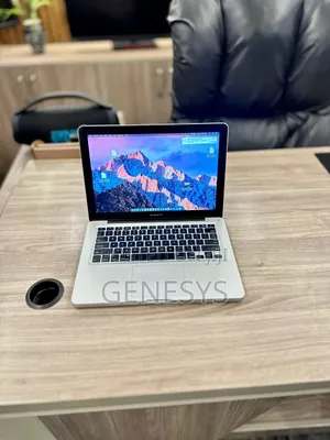 Laptop Apple MacBook Pro 8GB Intel Core i5 HDD 500GB