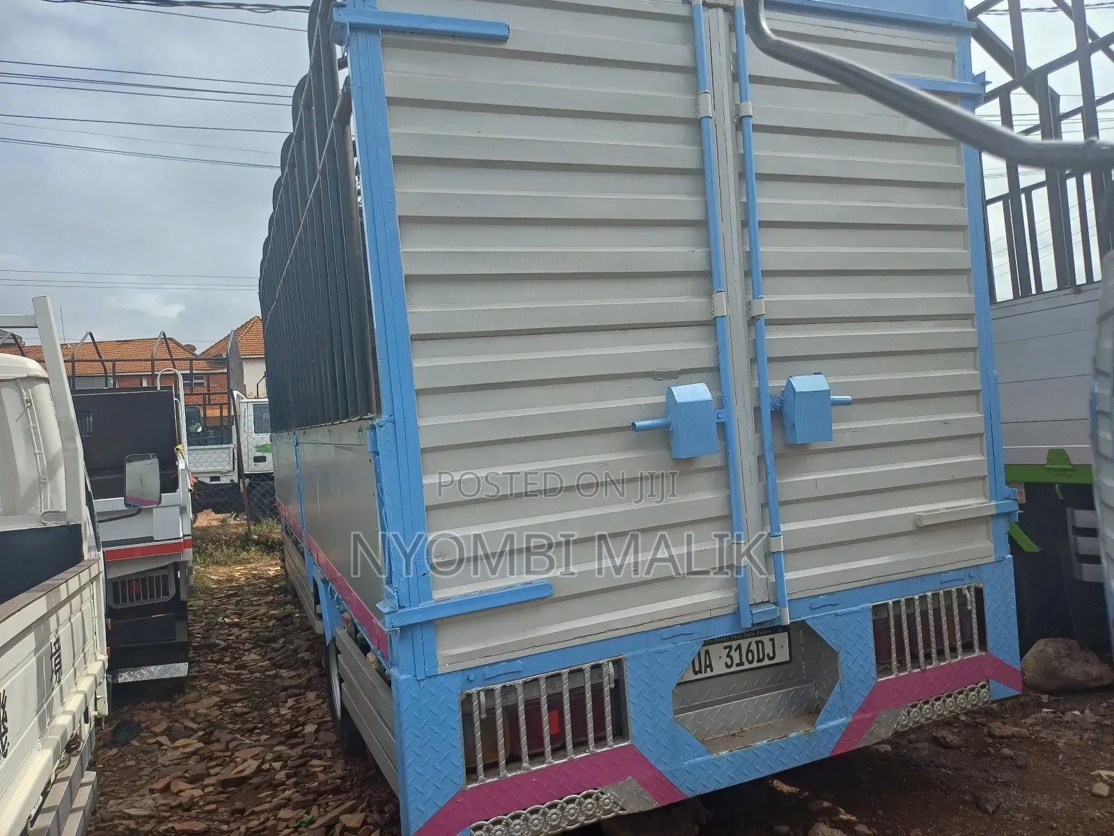 Baby Face Fuso Truck