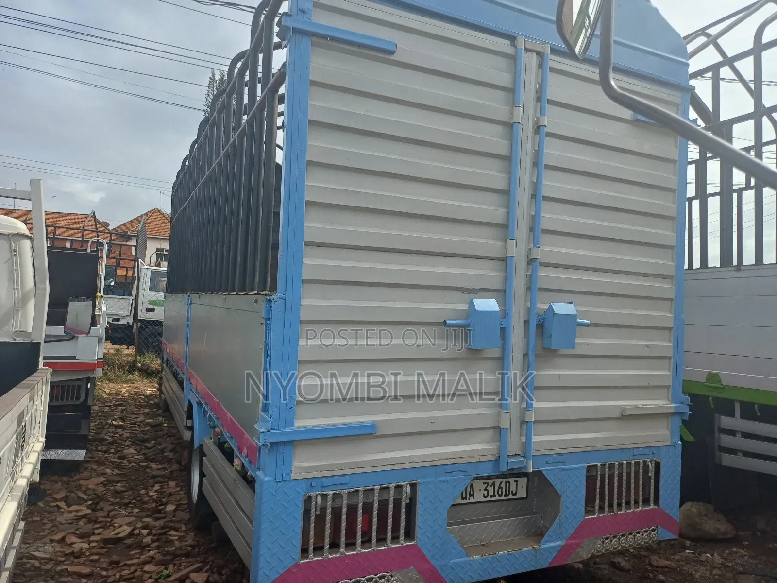 Baby Face Fuso Truck