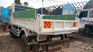 Fuso Fighter Tipper