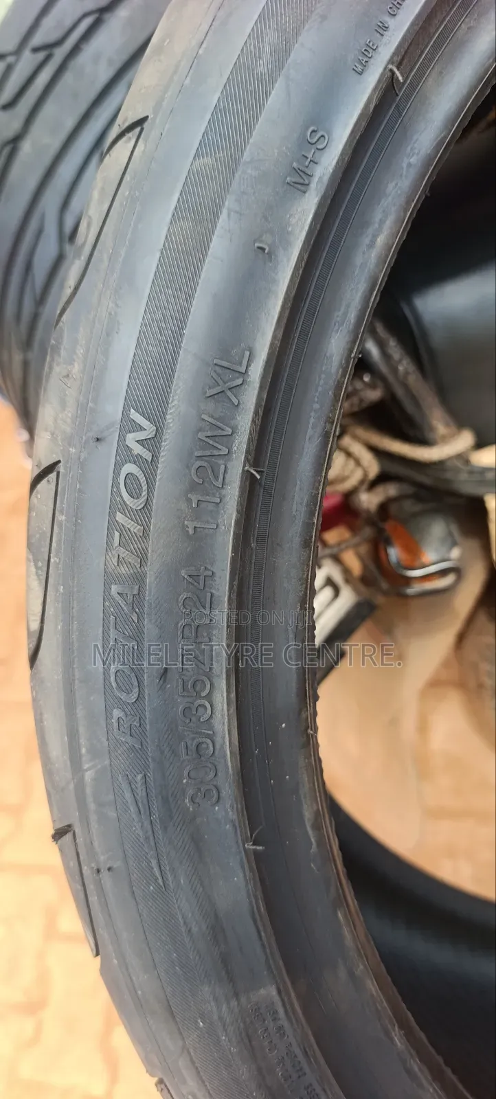 305/35r22 Farroad