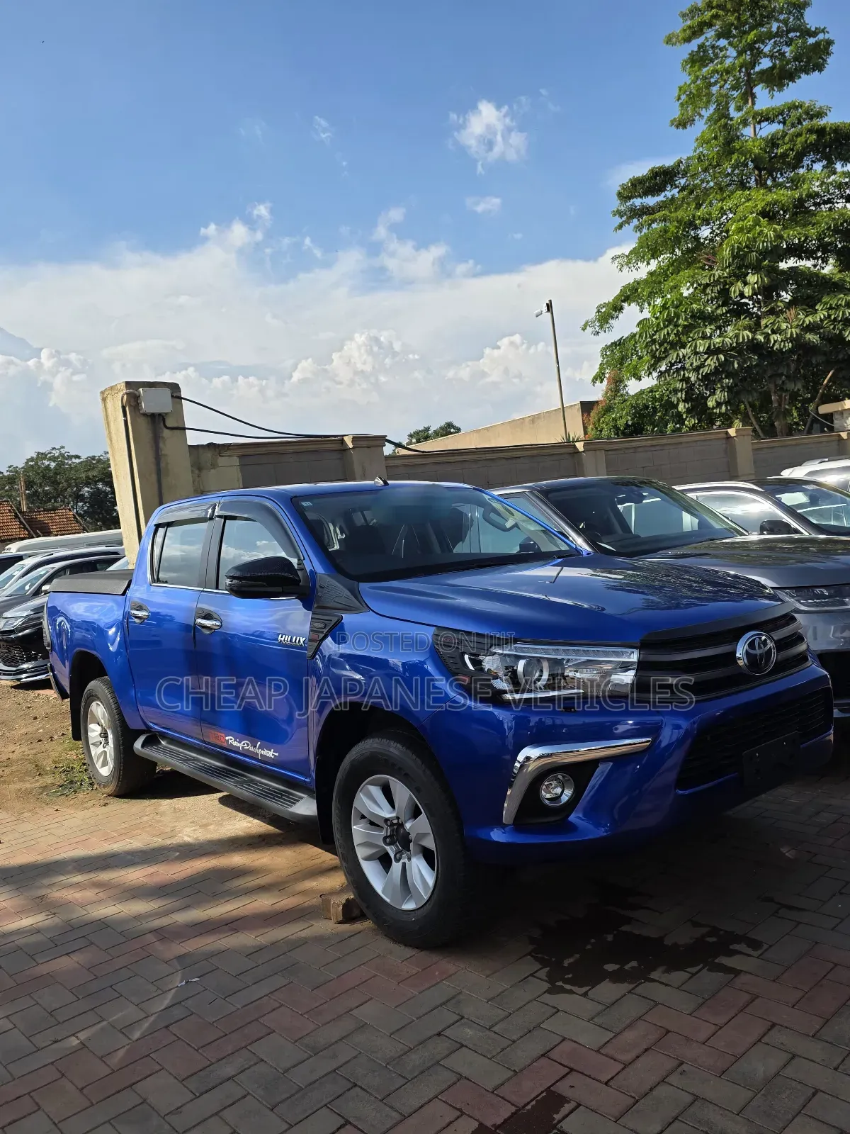 Toyota Hilux Revo Double Cab Deisel 2.4 AWD 2017 Blue