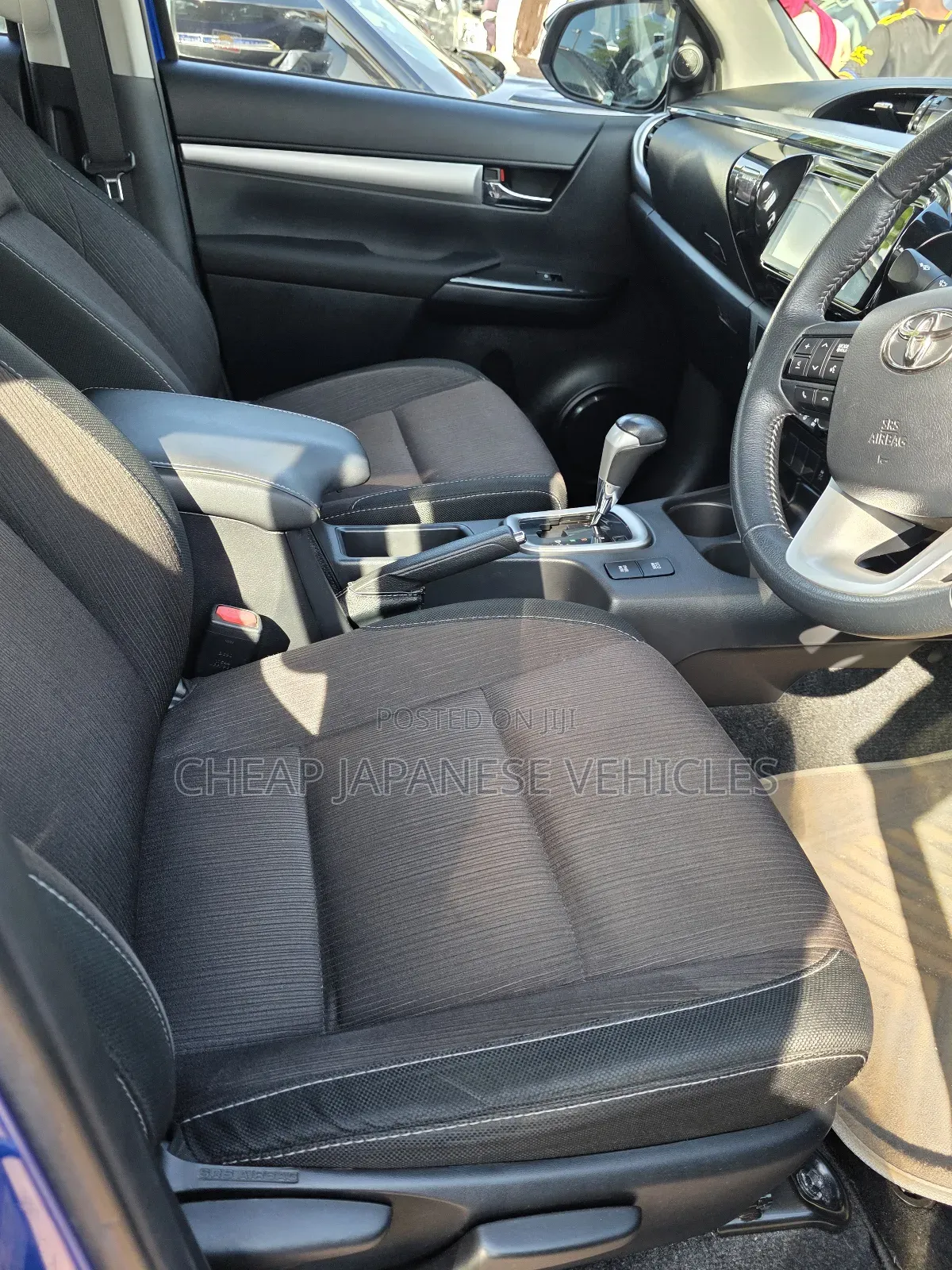 Toyota Hilux Revo Double Cab Deisel 2.4 AWD 2017 Blue