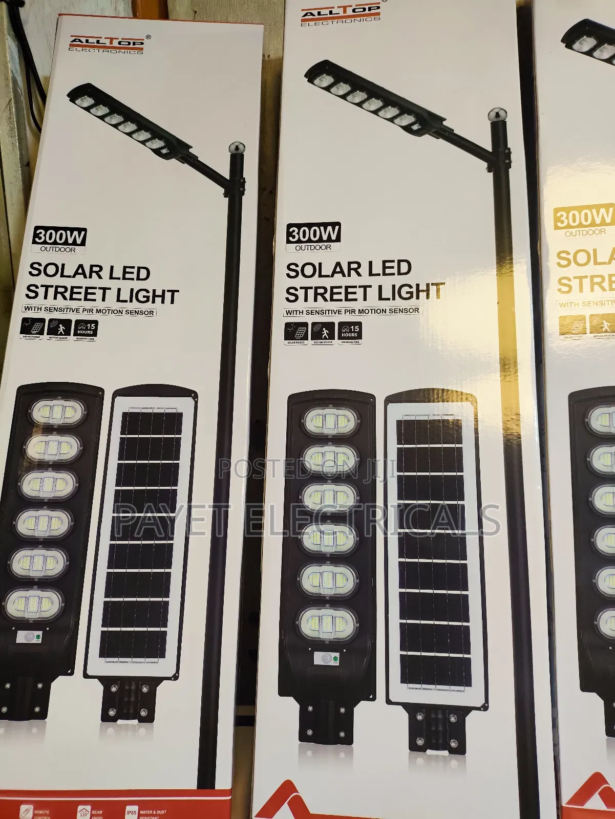 Warm White And White Solar Street Light