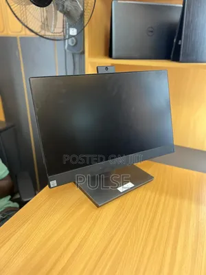 Dell OptiPlex 7000 7410 All-in-One 8GB Intel Core i5 SSD 256GB