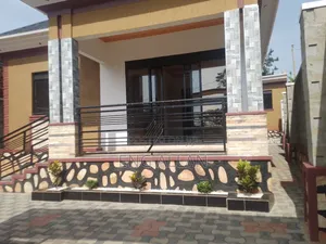 Furnished 2bdrm Bungalow in Gilantah Estate, Kira for sale