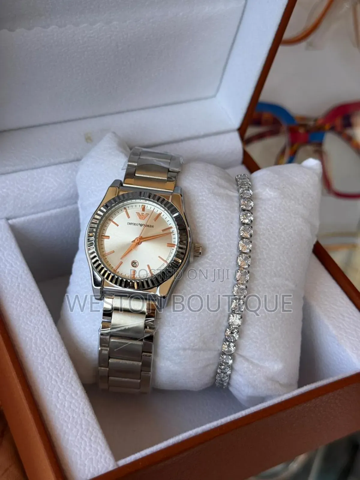 Women's. Gift Watch Set Original Pack With Bracelet