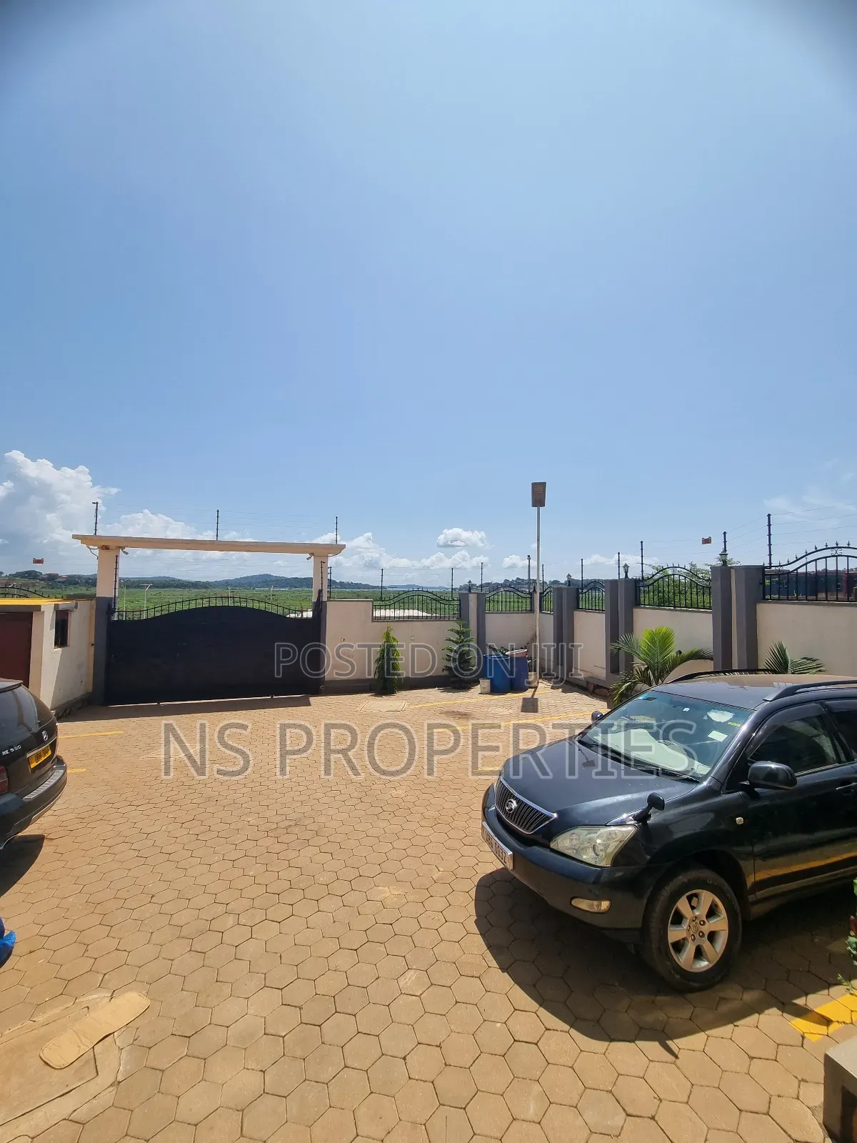 1bdrm Apartment in Central Division for rent