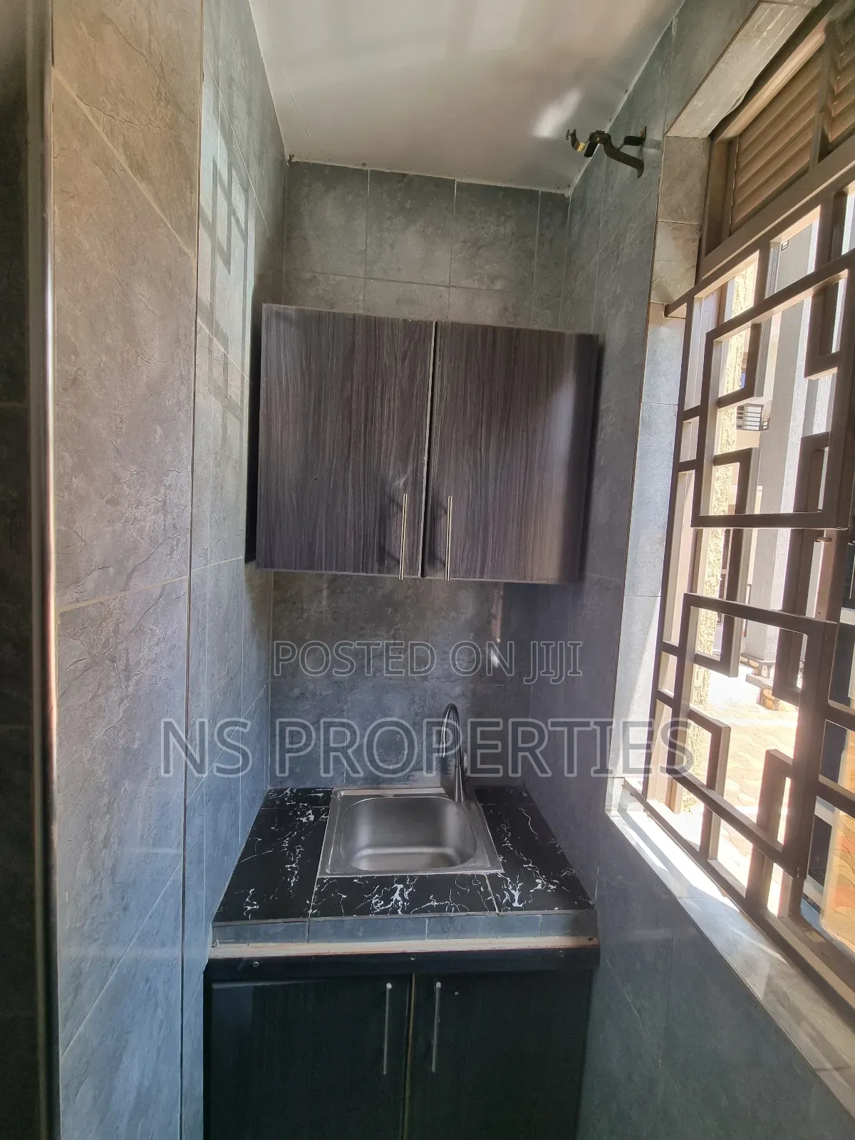 2bdrm Apartment in Central Division for rent