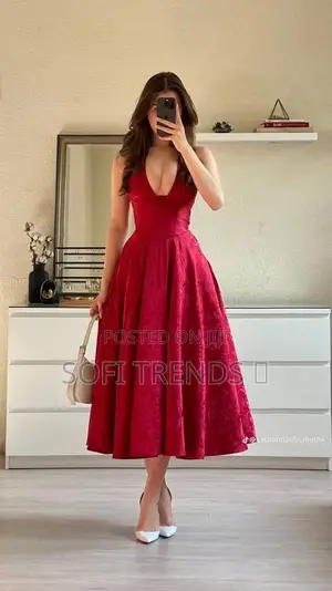 Ladies Elegant Round Dresses