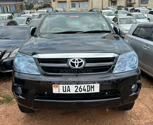 Toyota Fortuner 2008 Black