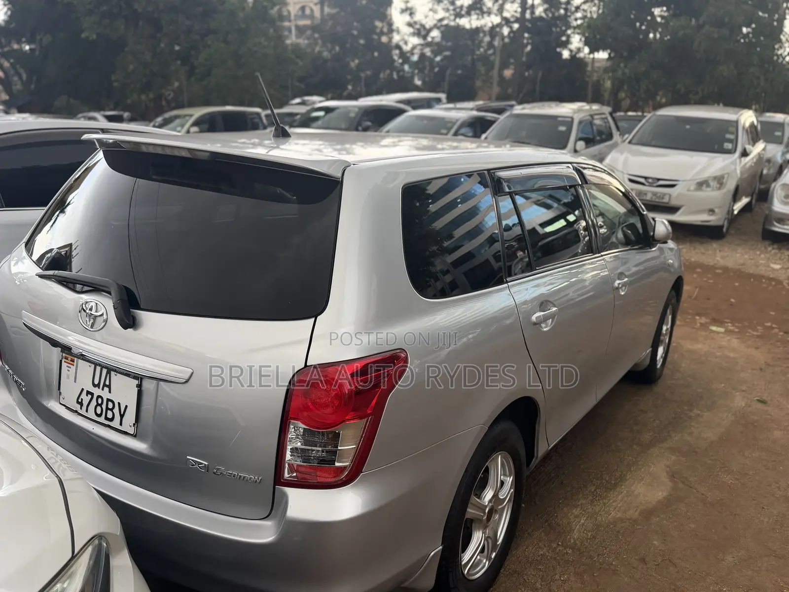 Toyota Corolla Fielder 2010 Silver