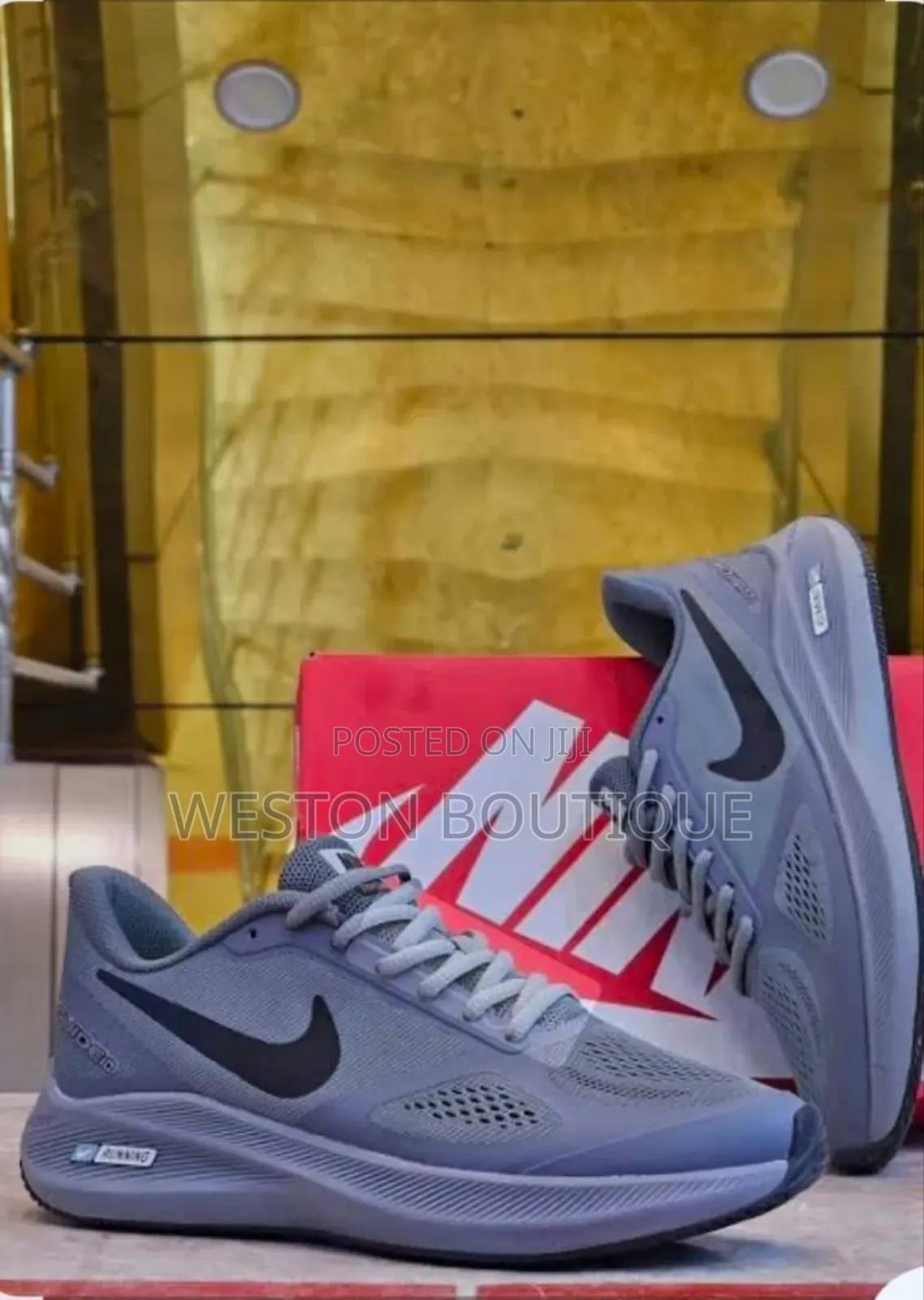 Black Nike Air Zoom Comfort Ant Slip Sneakers