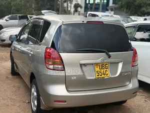 Toyota Corolla Spacio 2006