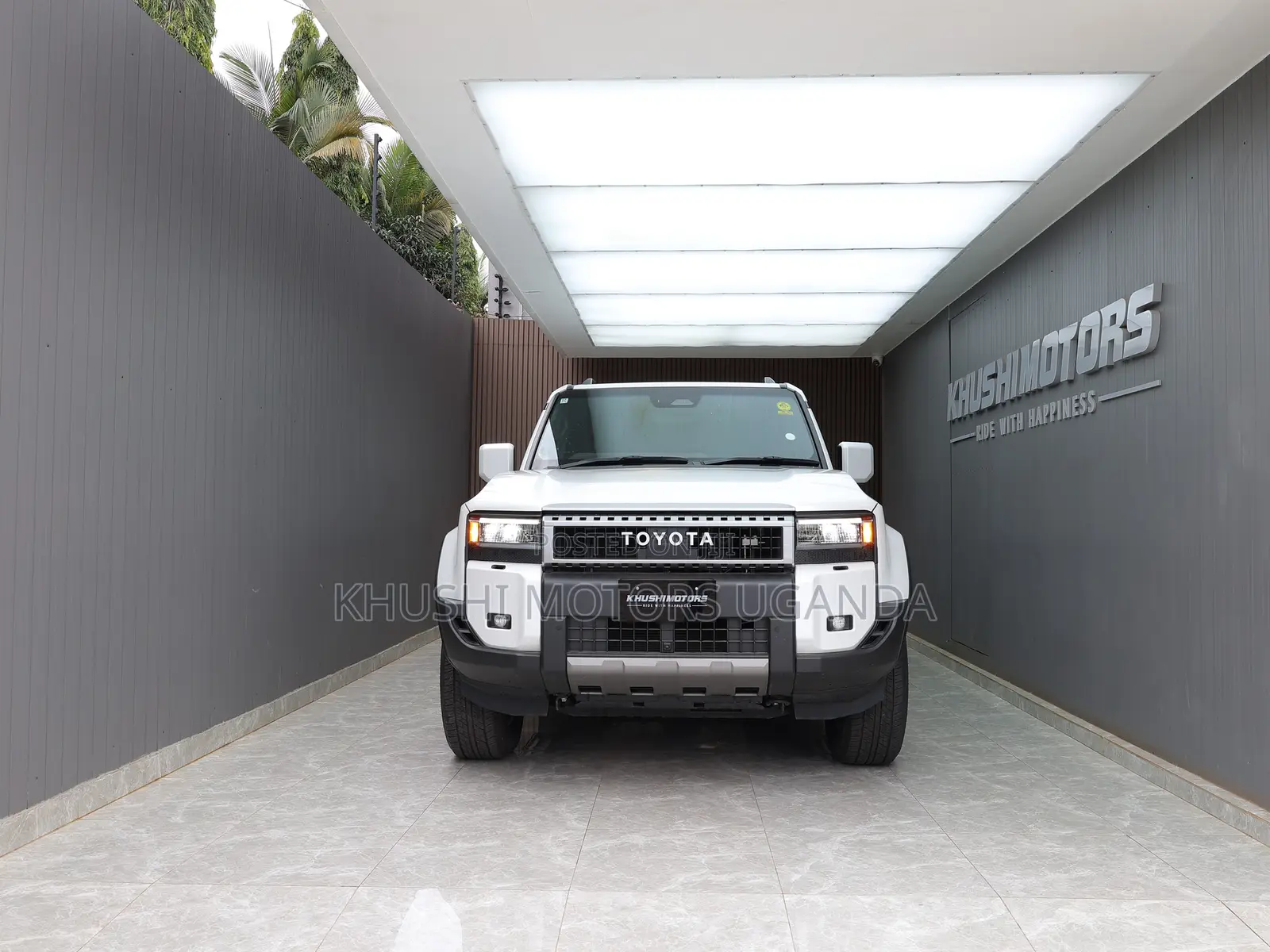 Toyota Land Cruiser LC250 2024 White