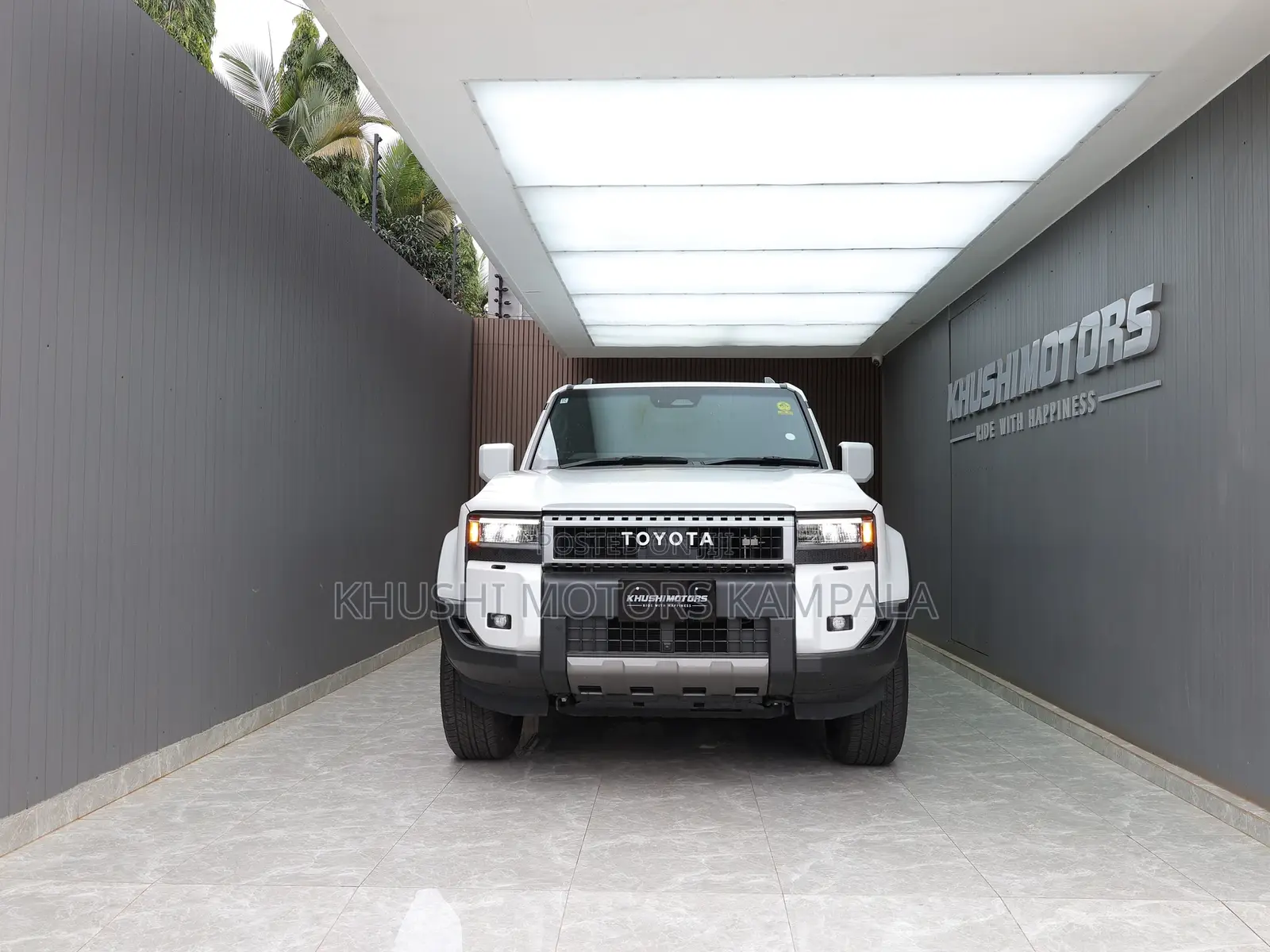 Toyota Land Cruiser LC250 2024 White