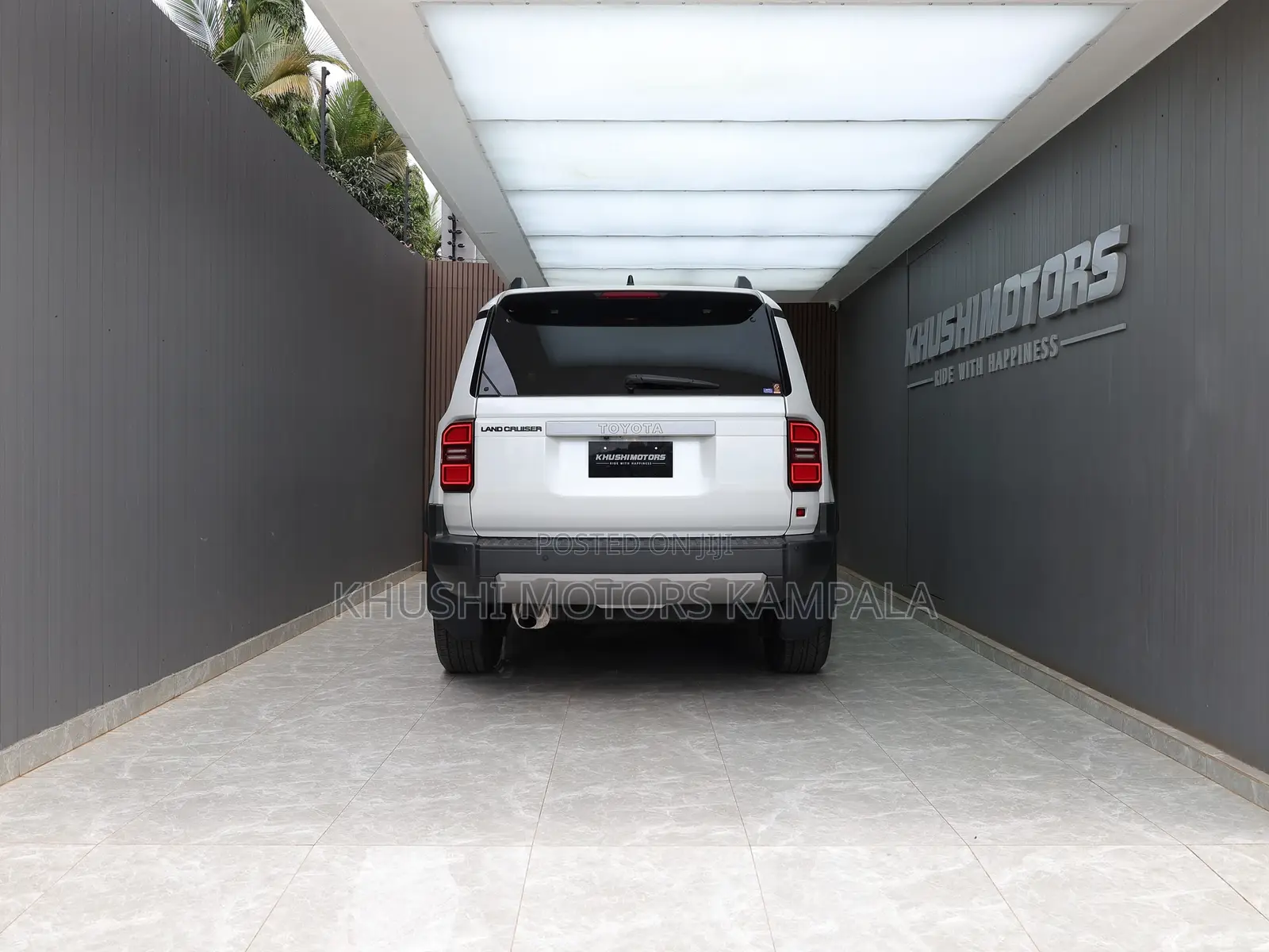 Toyota Land Cruiser LC250 2024 White