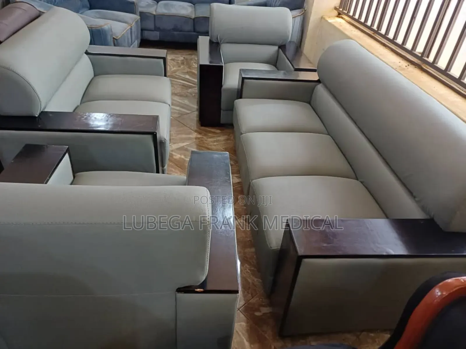 Executive Sofa Set 7 Seater (3:2:1:1)