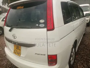 Toyota ISIS 1.8 Platana 2007 White