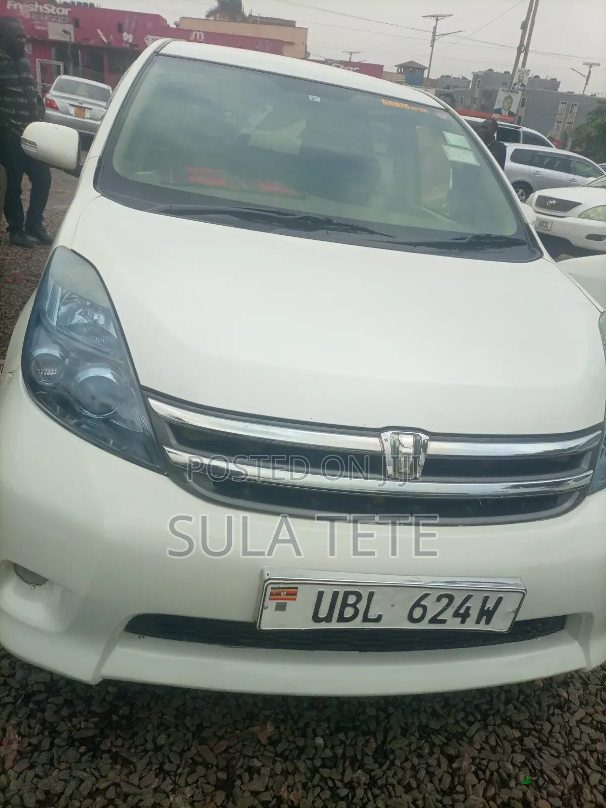 Toyota ISIS 1.8 Platana 2007 White