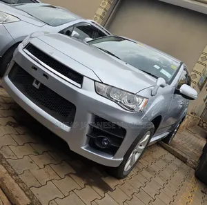 Mitsubishi Outlander 2012 Silver