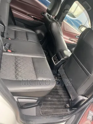 Toyota Harrier 2.0 2016 White