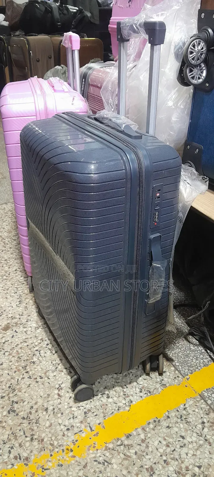 Dfavours Plastic Rubber Medium Size