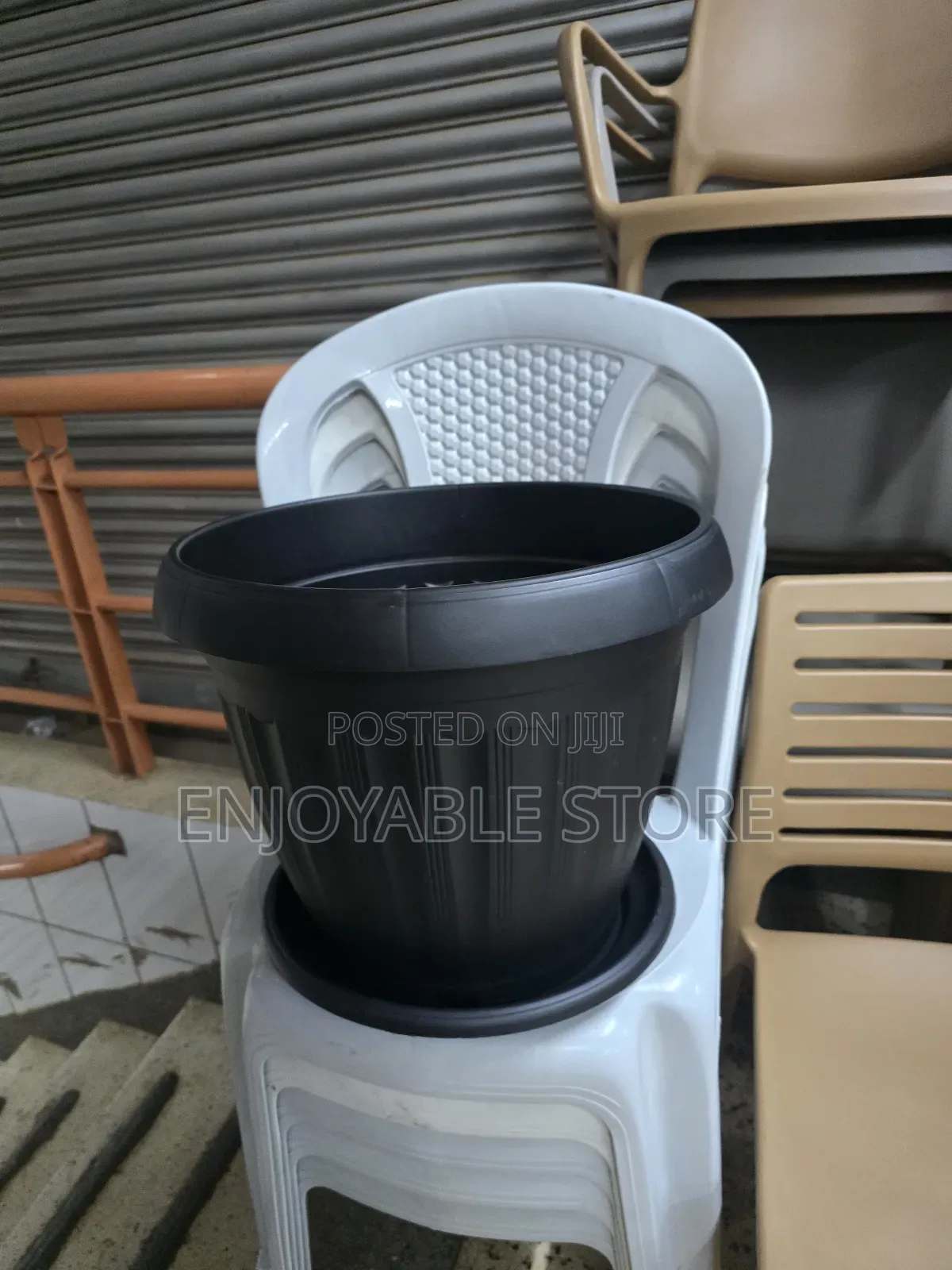 Stackable Plastic Flower Pots Stackable Plastic Flower Pots