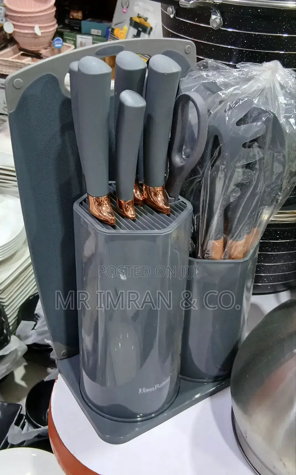 Stylish 19-Piece Kitchen Knife Set