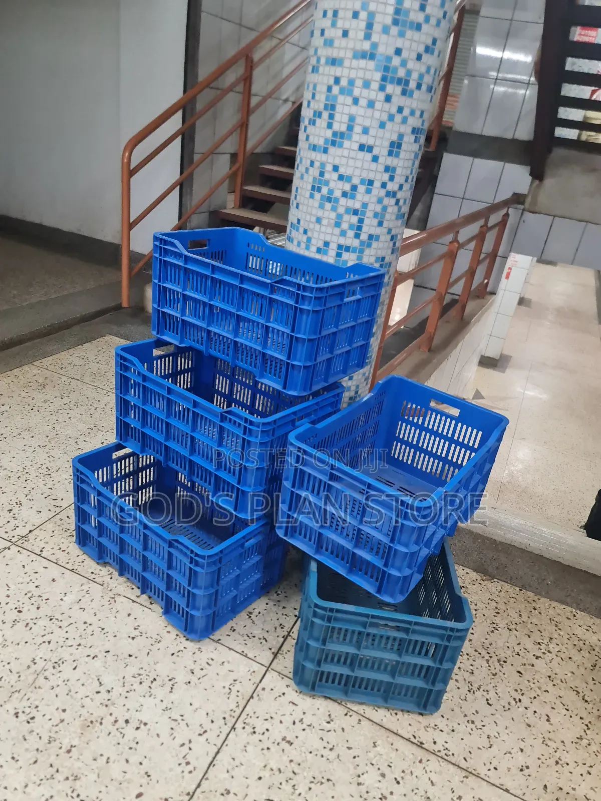 Mechadize Plastic Water Tank With Tap 240litres