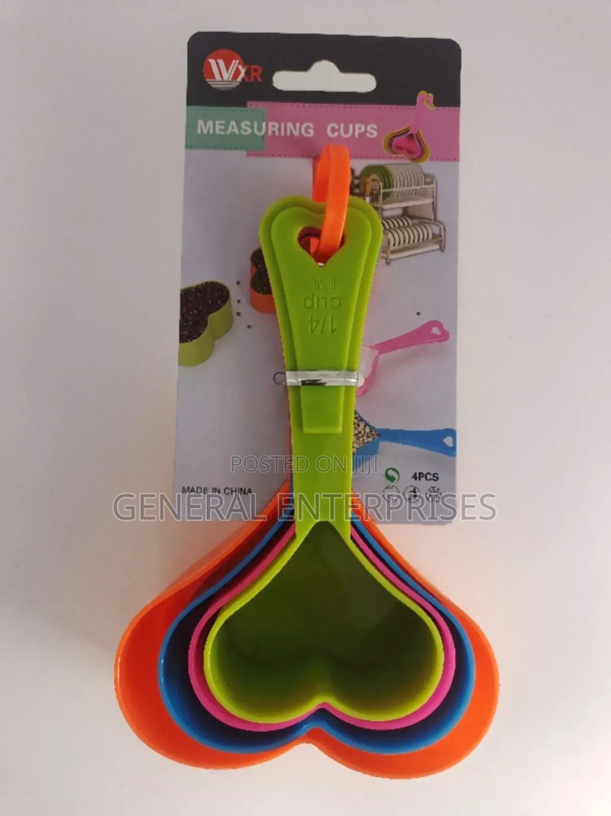 Heart-Shaped Plastic Measuring Cups