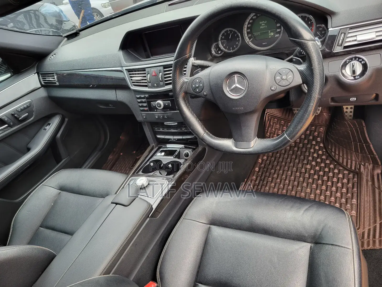 Mercedes-Benz E350 Base 4dr 4Matic Sedan AWD (3.5L 6cyl 7A) 2012 Black