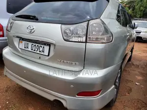 Toyota Harrier 2.4 2007 Silver