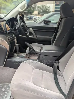 Toyota Land Cruiser Prado 2012 Black