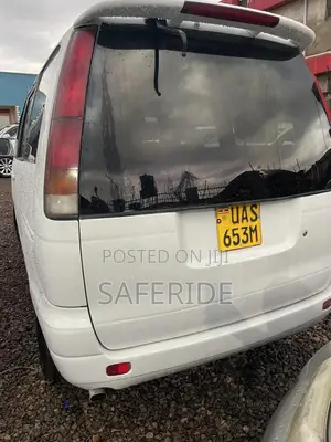 Toyota Noah 2002 White