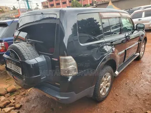 Mitsubishi Pajero 3.2 Di-D 2008 Black