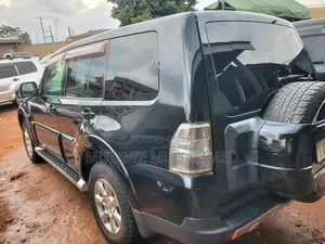 Mitsubishi Pajero 3.2 Di-D 2008 Black