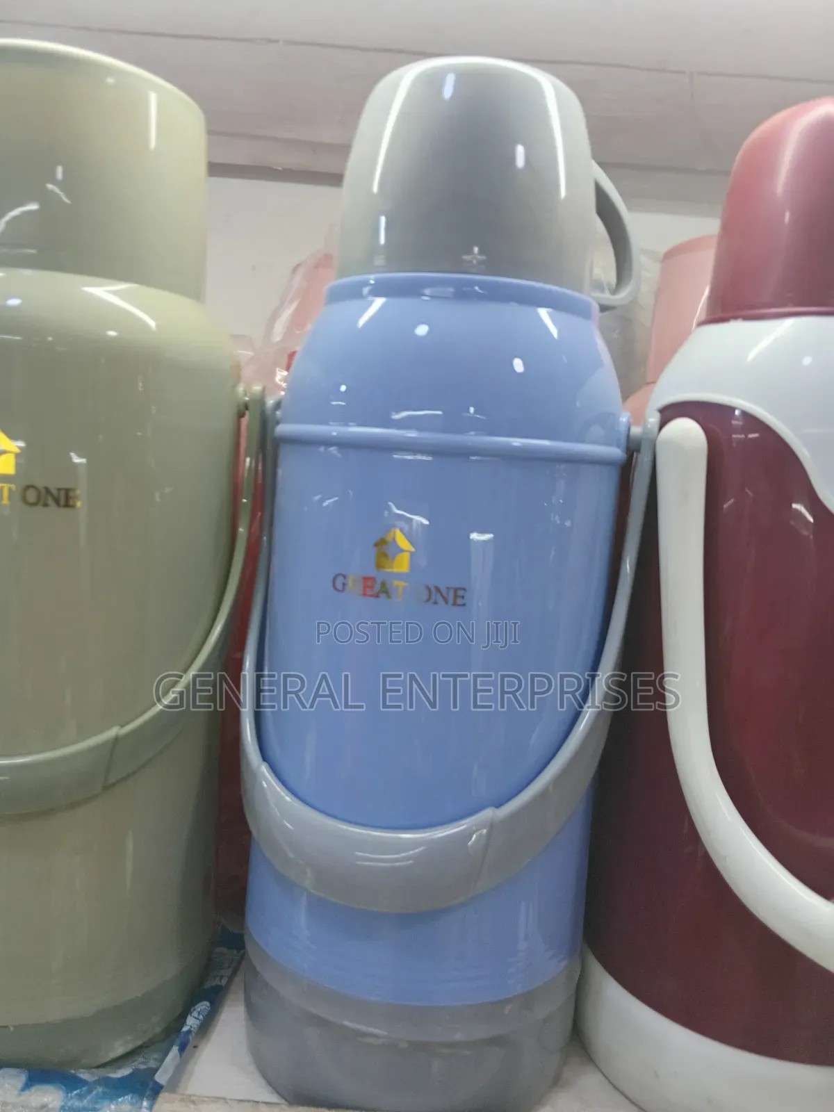 A "Great One" Brand 3.2l Vacuum Flask Thermos.