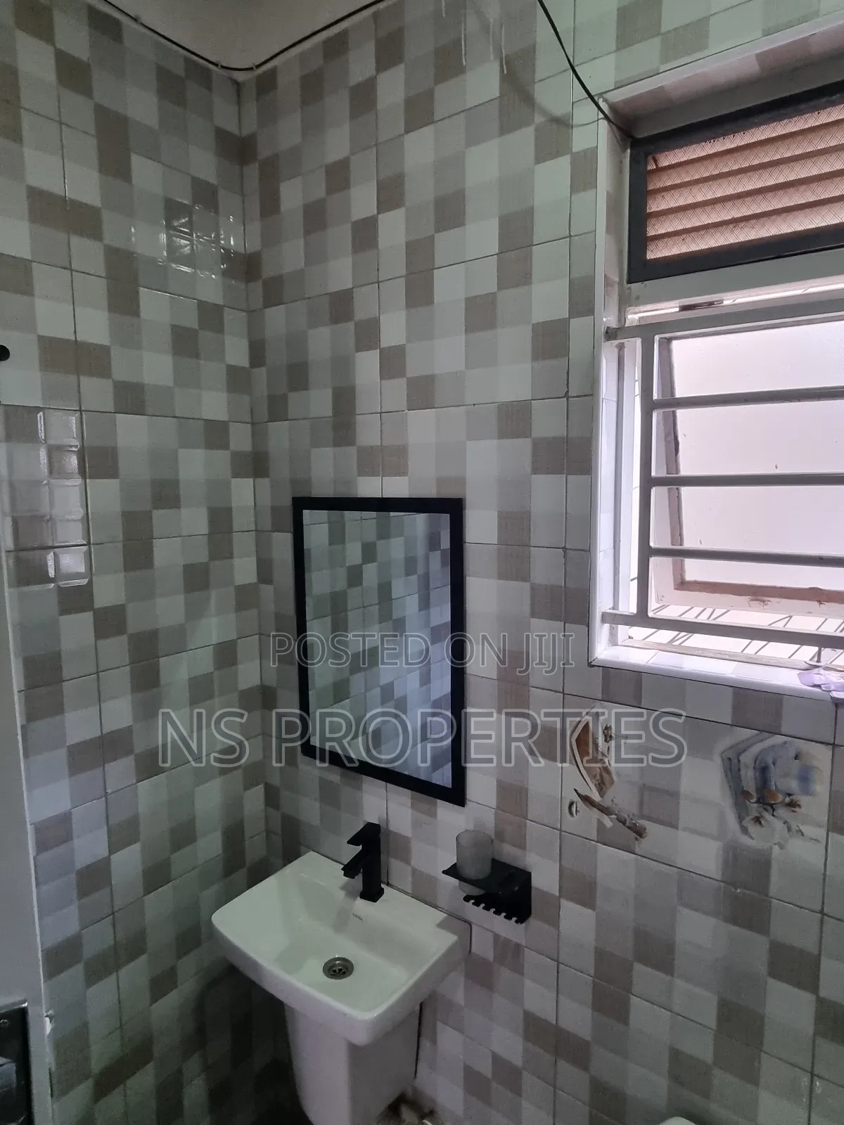 1bdrm Apartment in Central Division for rent