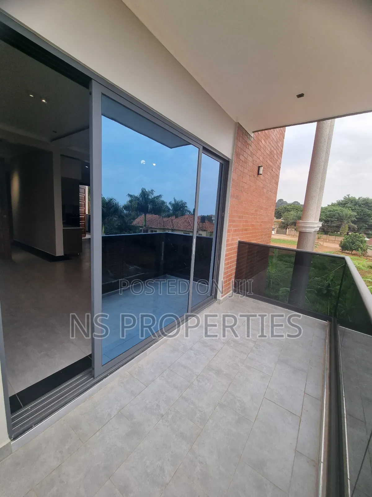 2bdrm Apartment in Central Division for rent